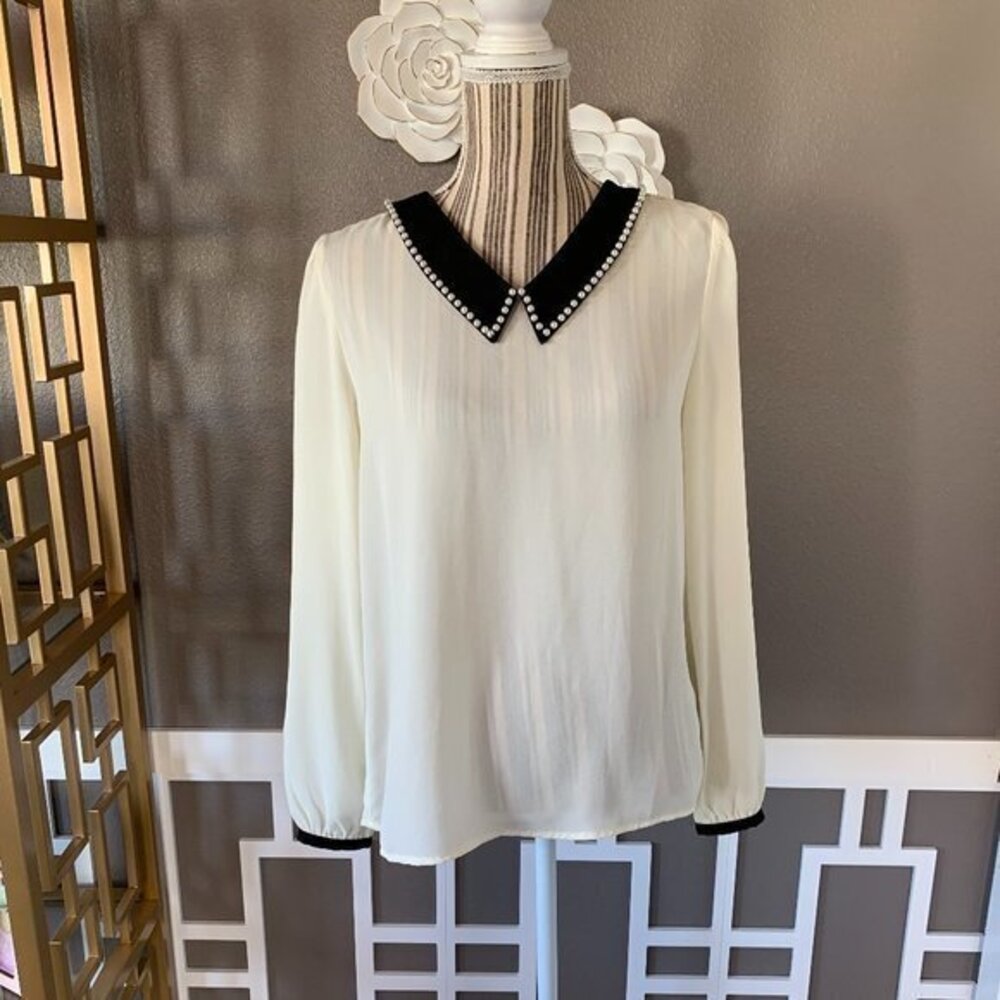 Forever 21 Pearl Collar Blouse